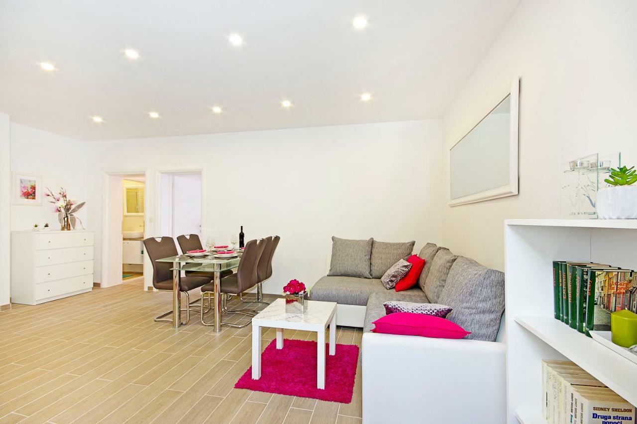Apartment Mira Makarska Ngoại thất bức ảnh