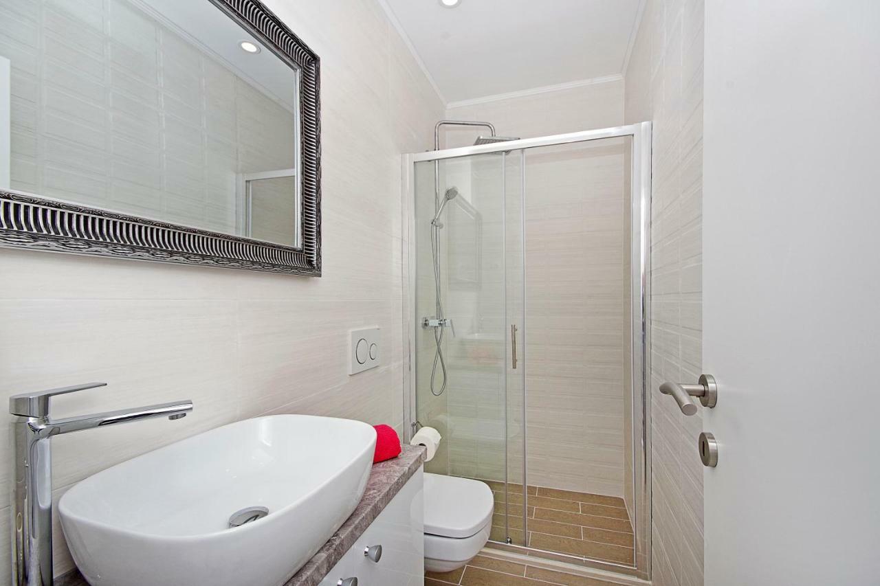 Apartment Mira Makarska Ngoại thất bức ảnh